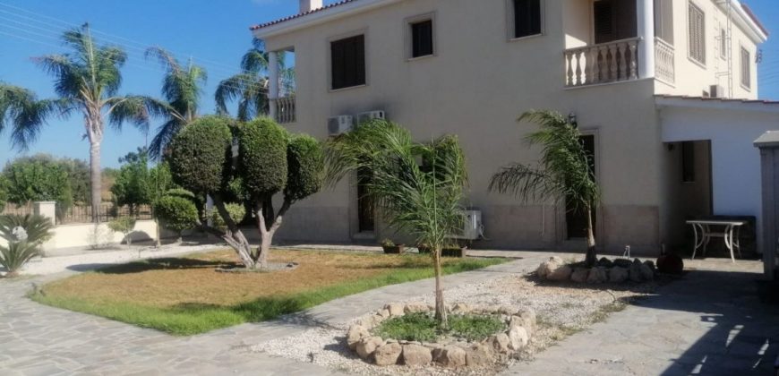 Paphos Koloni 4 Bedroom Villa For Sale FCP33963