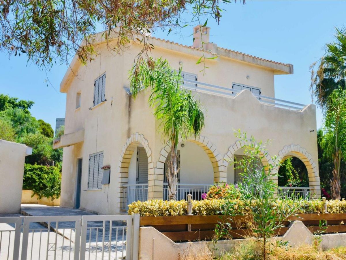 Paphos Peyia Coral Bay 3 Bedroom Villa For Sale FCP32588
