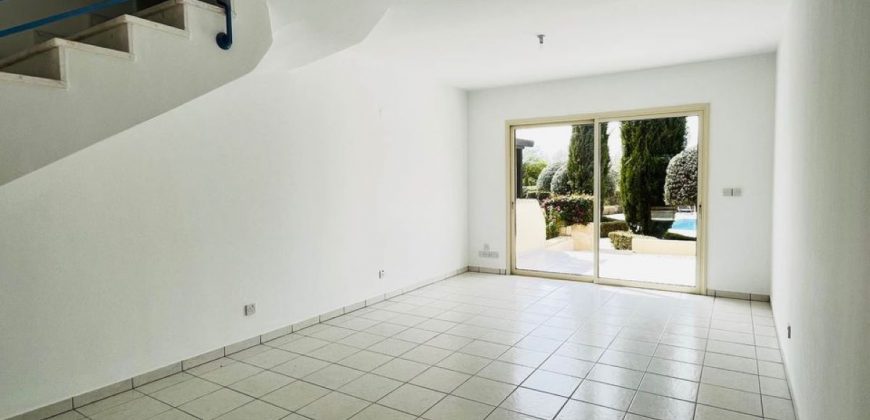 Paphos Anarita 2 Bedroom Town House For Sale MYMX002