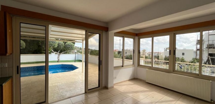 Paphos Mesogi 4 Bedroom House For Rent BCK001