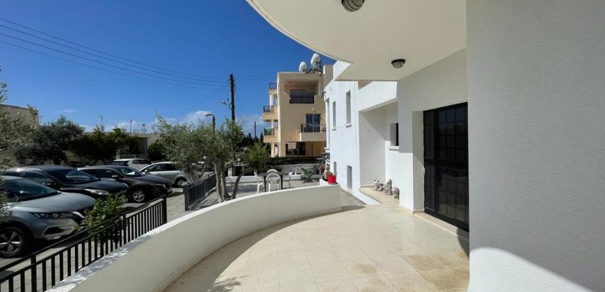 Paphos Yeroskipou 6 Bedroom House For Sale BC475