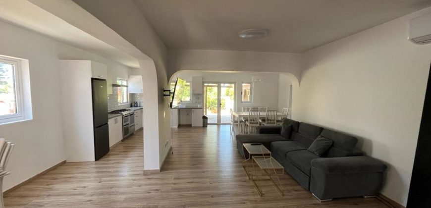 Paphos Chloraka 3 Bedroom House For Rent BCK017