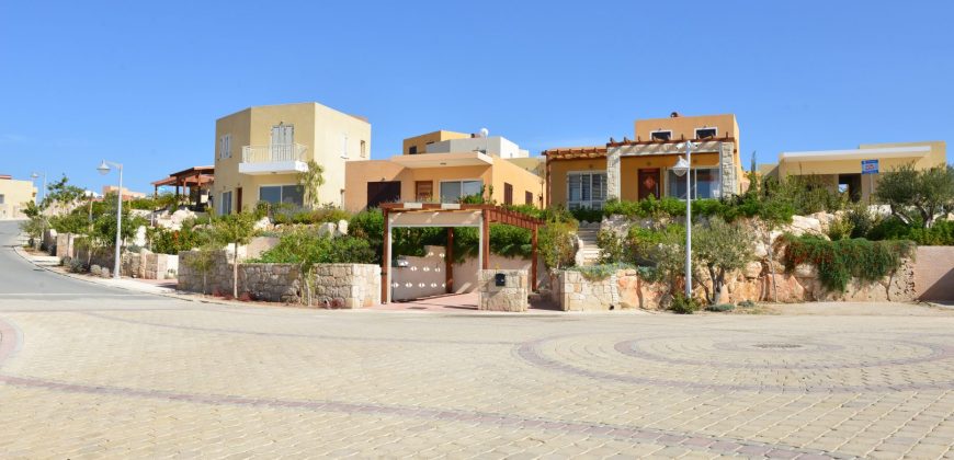 Paphos Chloraka 3 Bedroom Villas / Houses For Sale LPT17856