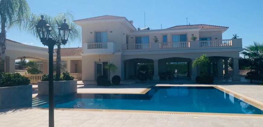 Paphos Peyia Sea Caves 5 Bedroom Villa For Rent Private BC498