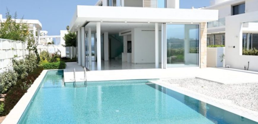 Paphos Coral Bay 4 Bedroom Villas / Houses For Sale LPT10332