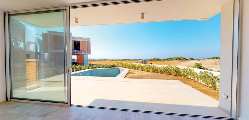 Paphos Coral Bay 4 Bedroom Villas / Houses For Sale LPT10385