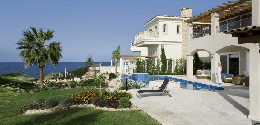 Paphos Coral Bay 4 Bedroom Villas / Houses For Sale LPT23203