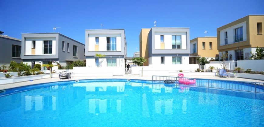 Kato Paphos Universal 3 Bedroom Detached Villa For Sale BSH32041