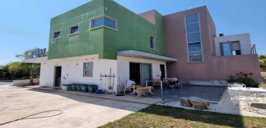 Paphos Konia 4 Bedroom House For Sale CSR14635