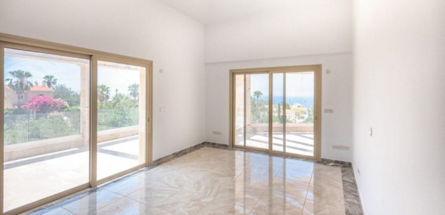 Paphos Peyia 7 Bedroom Villa For Sale GRP049