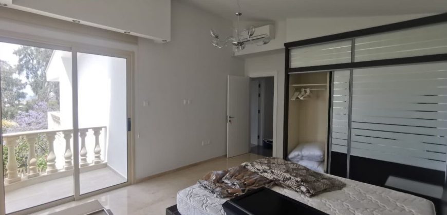 Paphos Peyia Coral Bay 5 Bedroom Villa For Rent XRP035