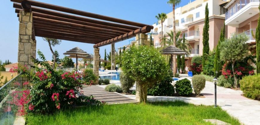 Paphos Yeroskipou 2 Bedroom Apartment For Sale CSR14671