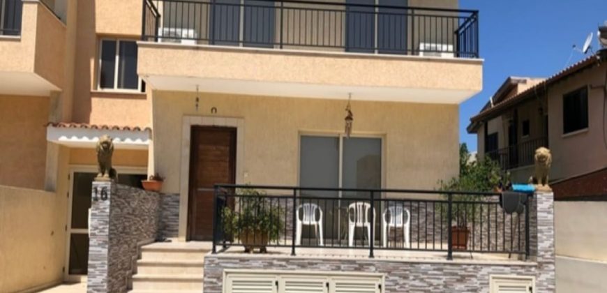 Paphos Yeroskipou 3 Bedroom Town House For Rent XRP031