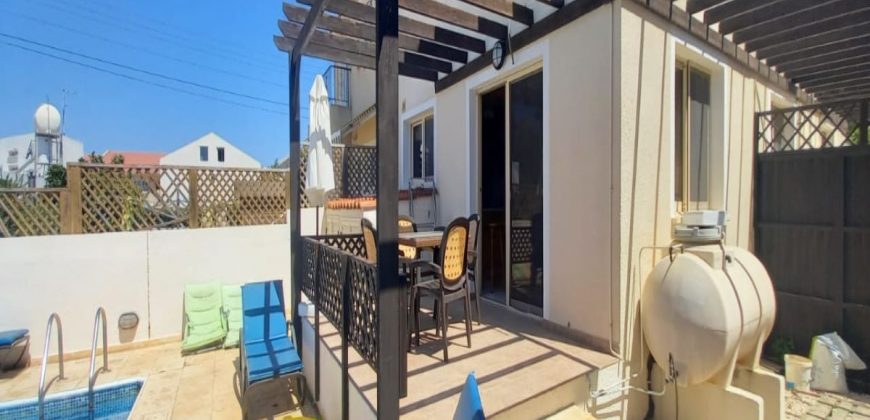 Kato Paphos Universal 3 Bedroom Villa For Rent XRP037