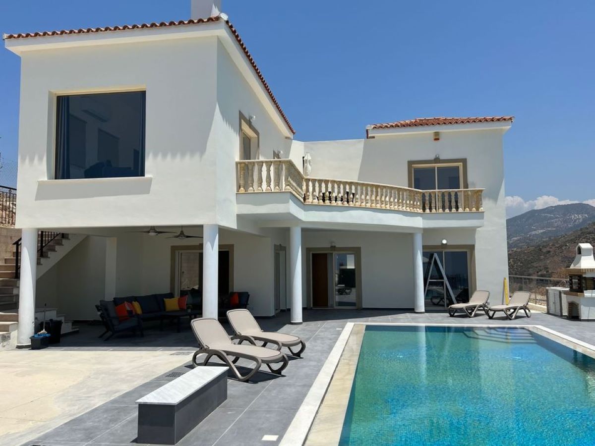 Paphos Kissonerga 3 Bedroom Villa For Sale PRK30417