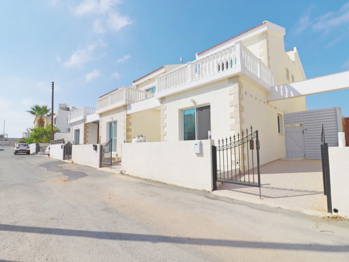 Paphos Peyia 3 Bedroom Villa For Sale SKR17642