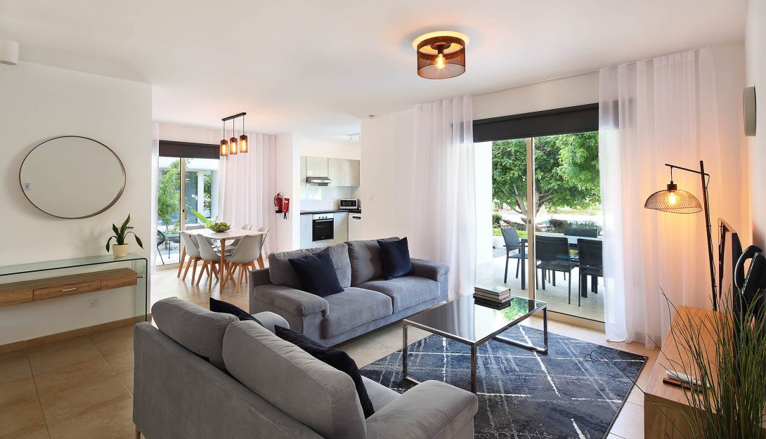 Kato Paphos Universal 3 Bedroom Apartment For Sale LSR5001