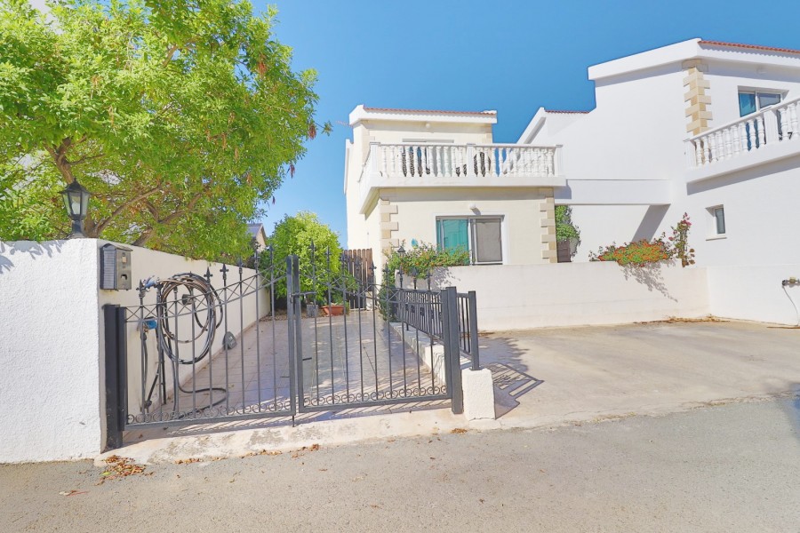 Paphos Peyia 3 Bedroom Villa For Sale SKR17648