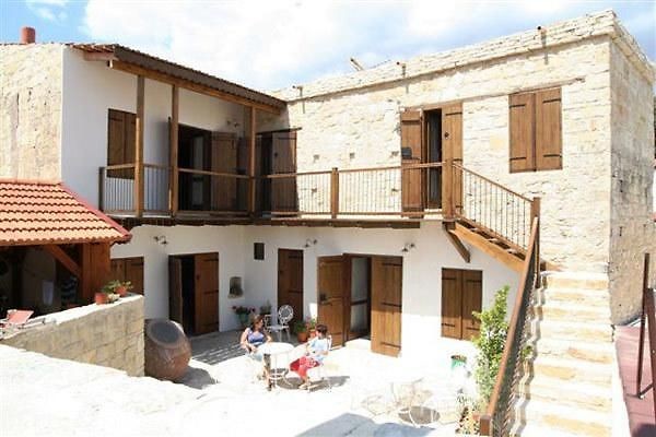 Limassol Vasa Koilaniou 3 Bedroom Detached Villa For Sale BSH27445