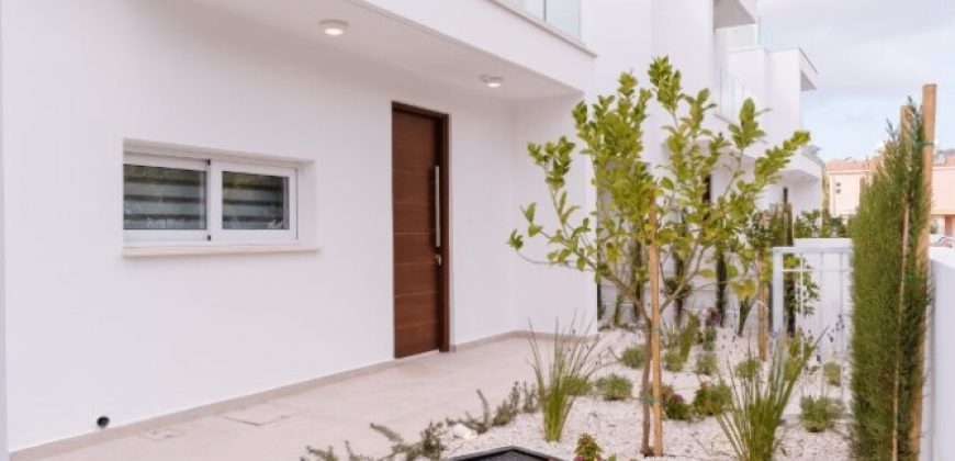 Paphos Peyia St. George 3 Bedroom Villa Semi Detached For Sale KRNGV9