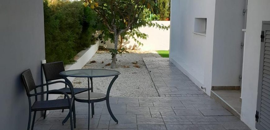 Paphos Yeroskipou 3 Bedroom Villa For Rent XRP043