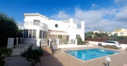 Paphos Chloraka 4 Bedroom Villa For Rent CRB002