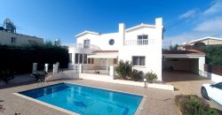 Paphos Chloraka 4 Bedroom Villa For Rent CRB002