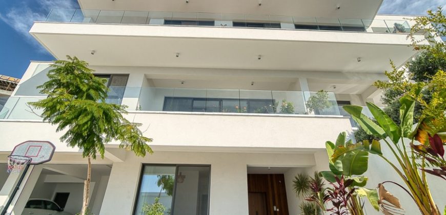 Paphos Chloraka 5 Bedroom Detached Villa For Sale BSH35902