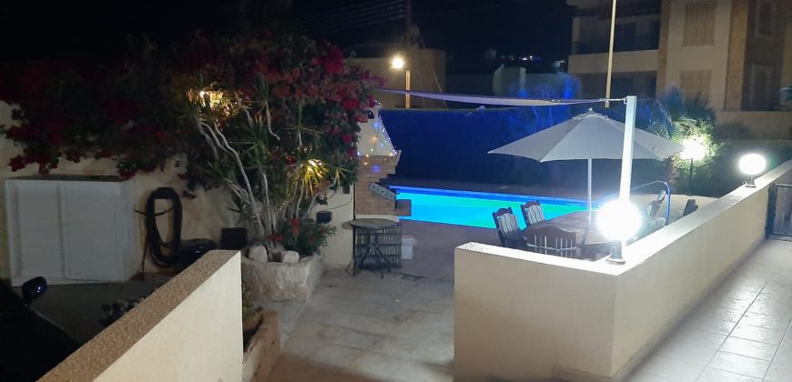 Paphos Peyia 2 Bedroom Apartment For Sale TPH100102