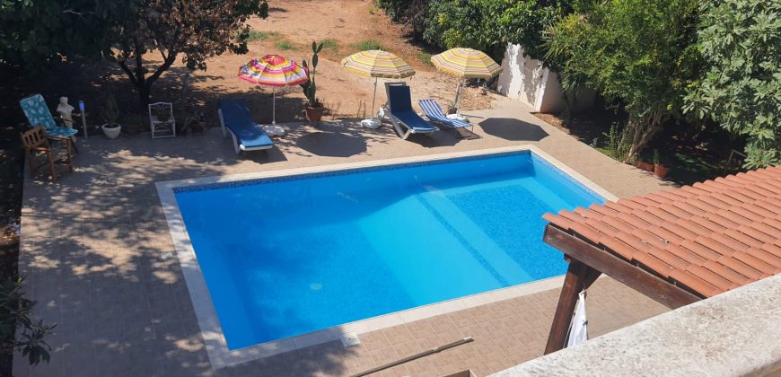 Paphos Tremithousa 5 Bedroom Villa For Rent XRP055