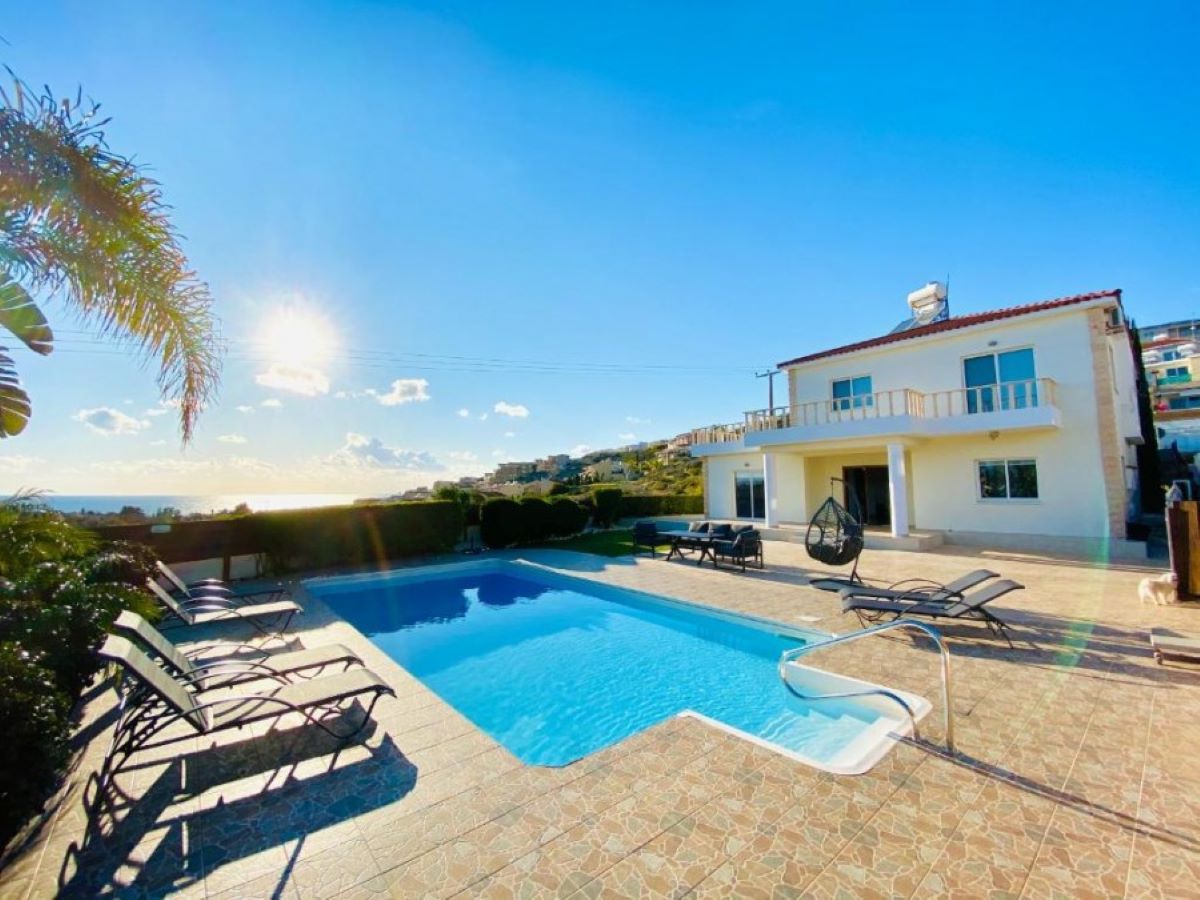 Paphos Chloraka 5 Bedroom Villa For Sale CSR14799