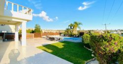 Paphos Chloraka 5 Bedroom Villa For Sale CSR14799