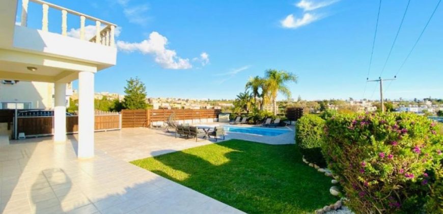 Paphos Chloraka 5 Bedroom Villa For Sale CSR14799