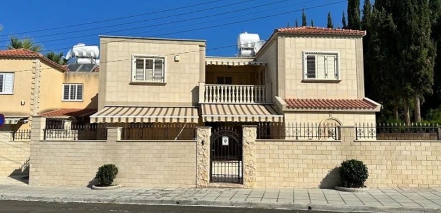 Kato Paphos 4 Bedroom House For Sale CSR14820