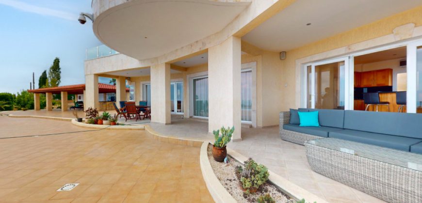 Paphos Akoursos 3 Bedroom House For Sale DLHP0493