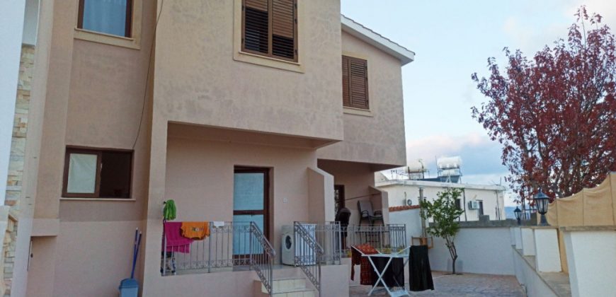 Paphos Chlorakas 3 Bedroom House For Sale DLHP0163