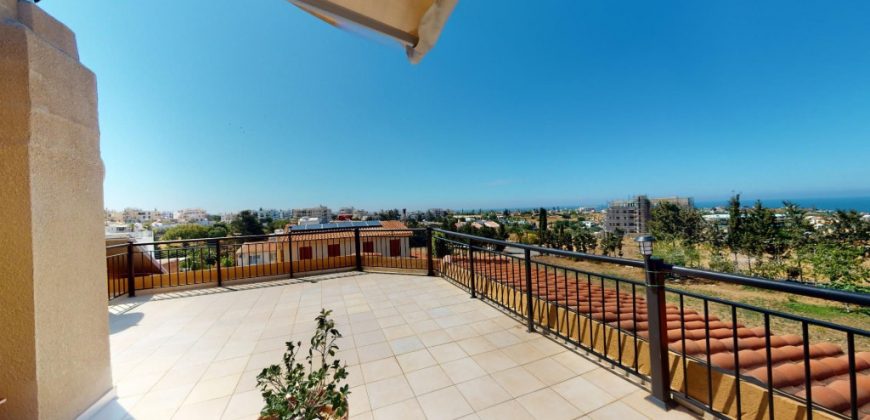 Paphos Chlorakas 4 Bedroom House For Sale DLHP0325