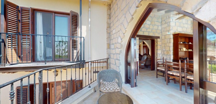 Paphos Ineia 5 Bedroom House For Sale DLHP0250