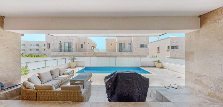 Paphos Kissonerga 2 Bedroom Apartment For Sale DLHP0306