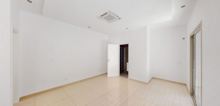 Paphos Kissonerga 4 Bedroom House For Sale DLHP0461