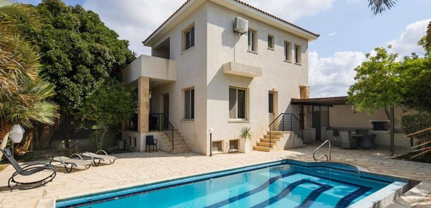 Paphos Kissonerga 4 Bedroom Villa For Rent BC569