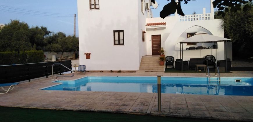 Paphos Peyia 3 Bedroom Villa For Rent GRP065