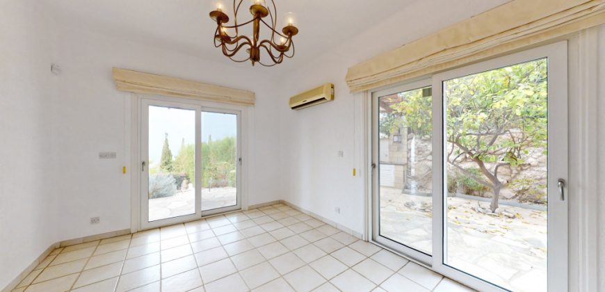 Paphos Tala 5 Bedroom House For Sale DLHP0417