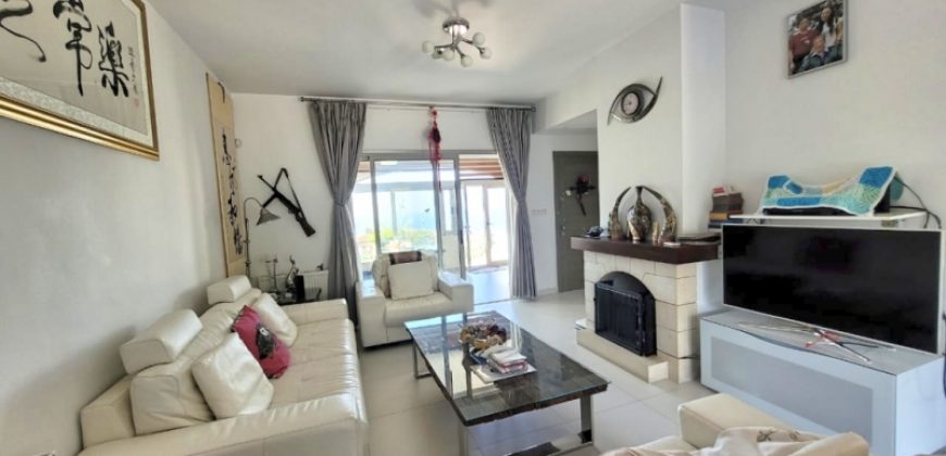 Tala Paphos 4 Bedroom Detached Villa For Sale LGP010905