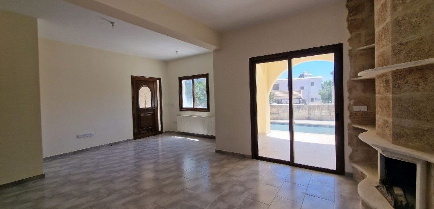 Paphos Ineia 4 Bedroom House For Sale MLT45211