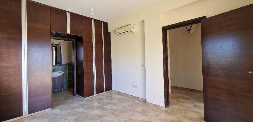 Paphos Ineia 4 Bedroom House For Sale MLT45211