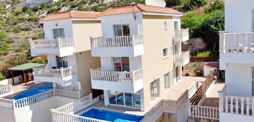 Paphos Peyia 4 Bedroom Villa For Sale SKR17740