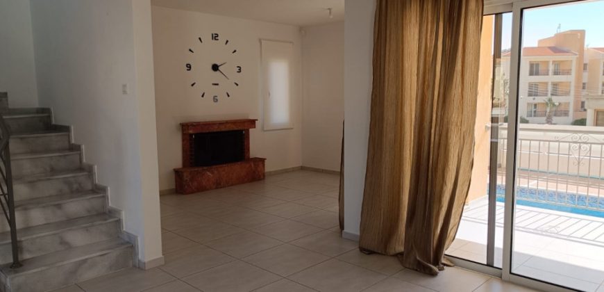 Paphos Chlorakas 3 Bedroom House For Sale DLHP0536