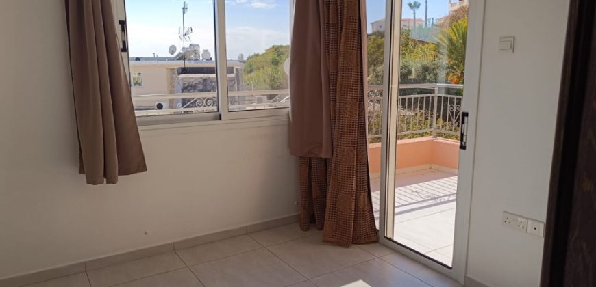 Paphos Chlorakas 3 Bedroom House For Sale DLHP0536