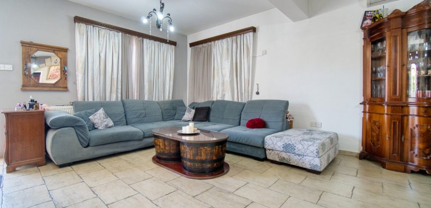 Kato Paphos Universal 4 Bedroom Detached Villa For Sale BSH37492